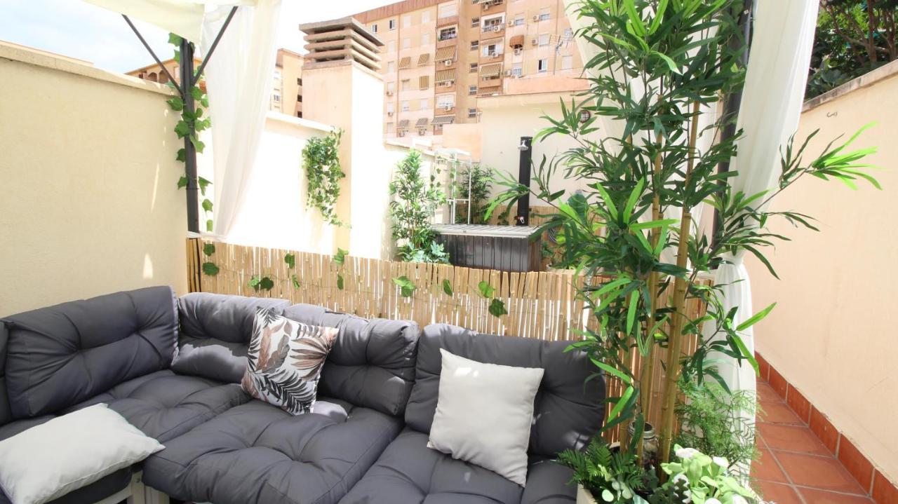 Ferienwohnung Del Parque Flats Atico Capuchinos Málaga Exterior foto
