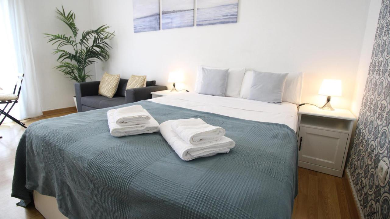 Ferienwohnung Del Parque Flats Atico Capuchinos Málaga Exterior foto